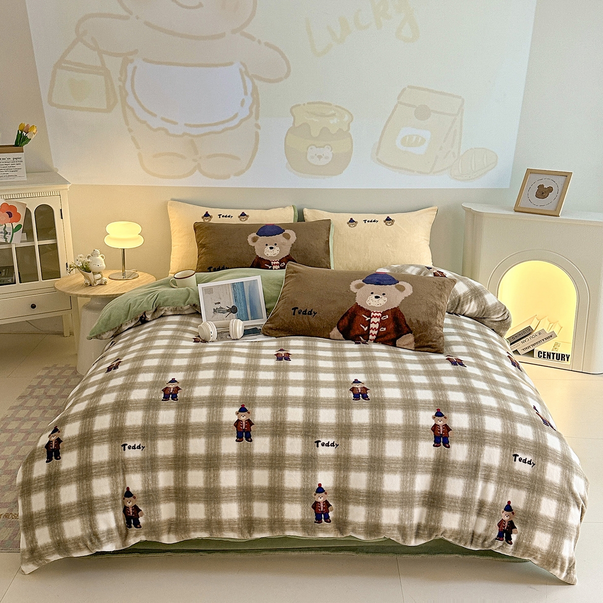 91家纺网 家纺一手货源 找家纺 （总）安哆啦家纺 2025新款A类加厚200克牛奶绒印花卡通四件套