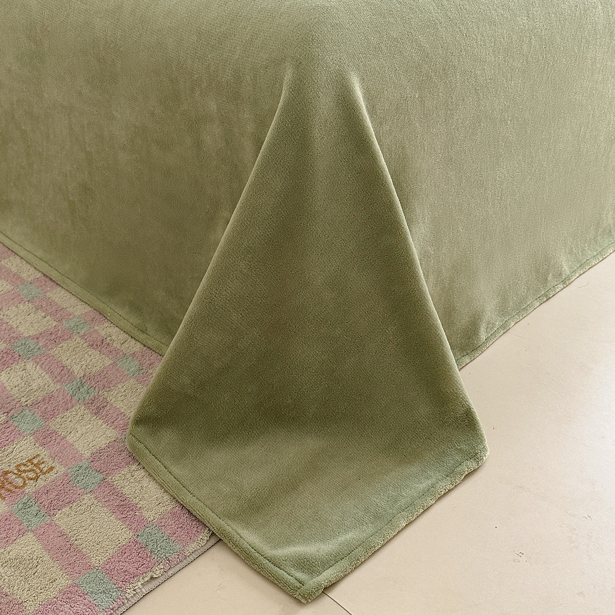 91家纺网 家纺一手货源 找家纺 （总）安哆啦家纺 2025新款A类加厚200克牛奶绒印花卡通四件套