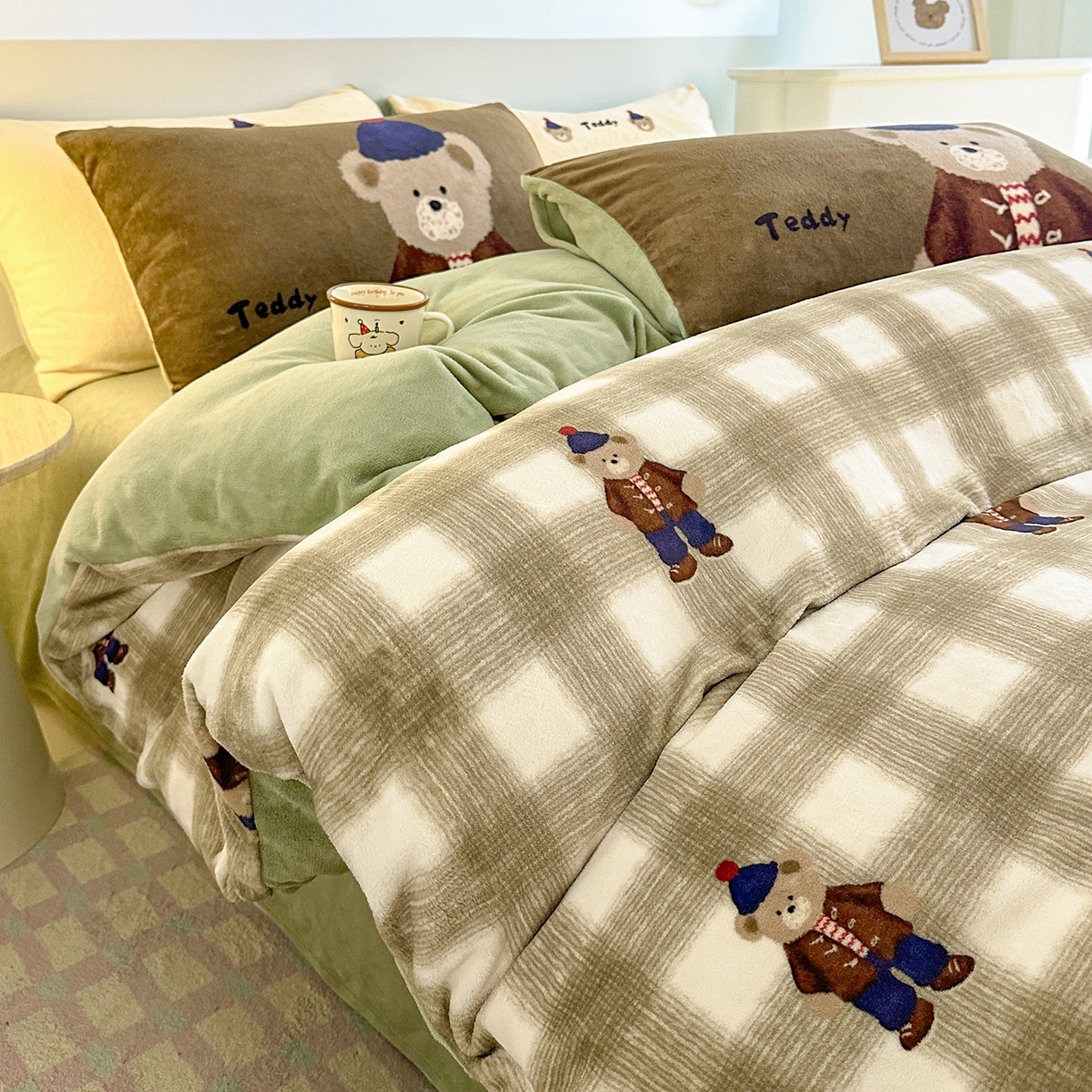 安哆啦家纺 2025新款A类加厚200克牛奶绒印花卡通四件套 芭乐-绿