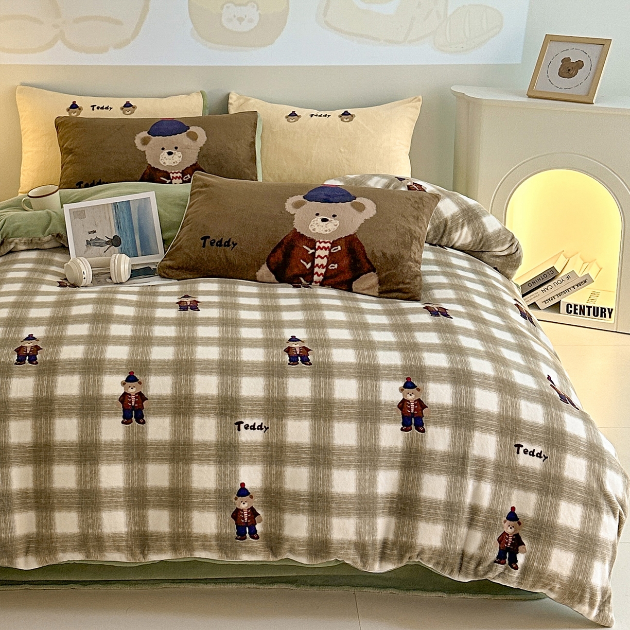 91家纺网 家纺一手货源 找家纺 安哆啦家纺 2025新款A类加厚200克牛奶绒印花卡通四件套 芭乐-绿