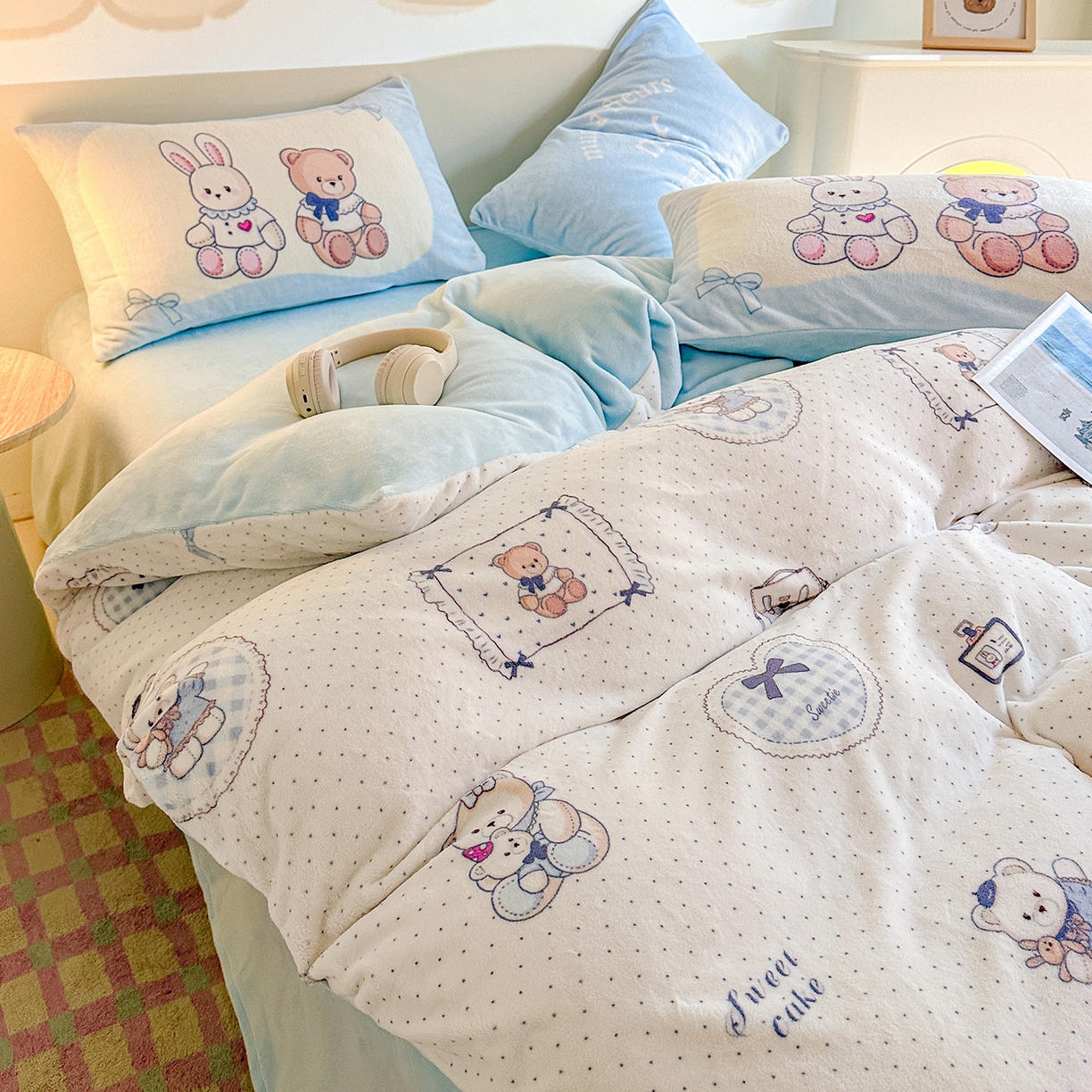 91家纺网 家纺一手货源 找家纺 安哆啦家纺 2025新款A类加厚200克牛奶绒印花卡通四件套 贝果宝贝