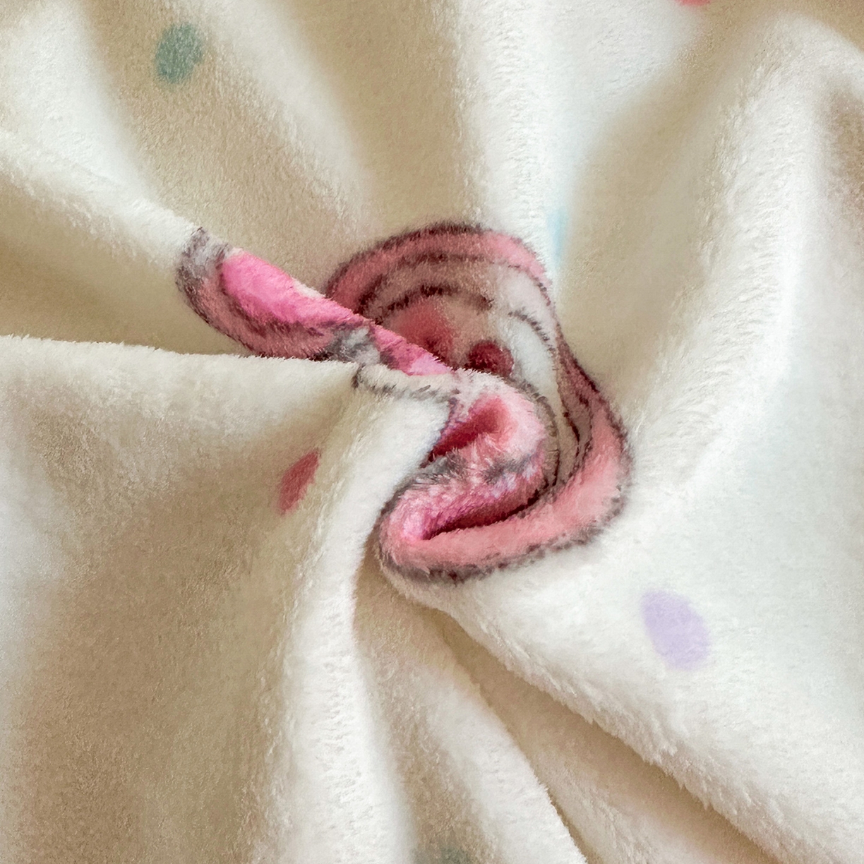 91家纺网 家纺一手货源 找家纺 安哆啦家纺 2025新款A类加厚200克牛奶绒印花卡通四件套 多彩拉布