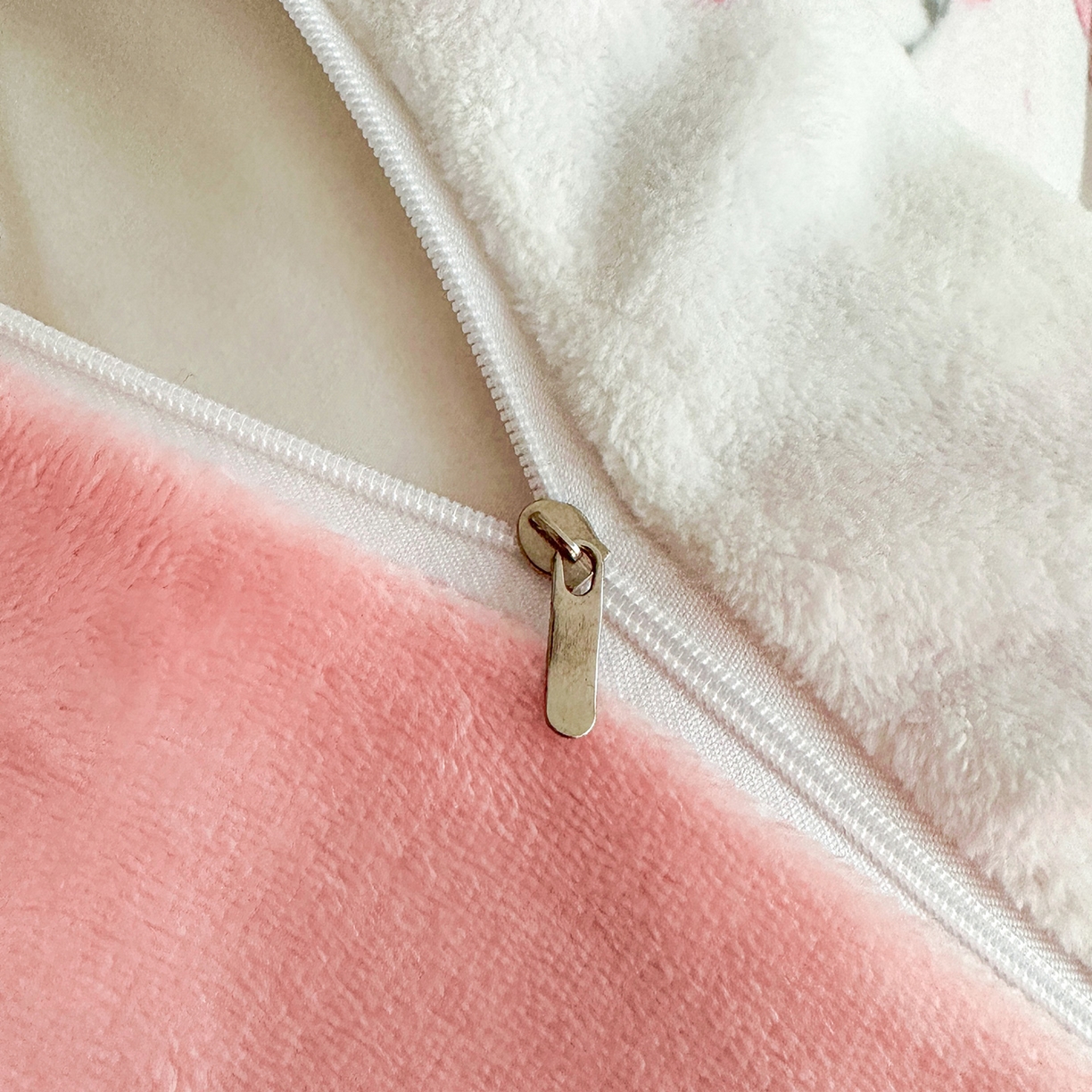 91家纺网 家纺一手货源 找家纺 安哆啦家纺 2025新款A类加厚200克牛奶绒印花卡通四件套 粉色kt