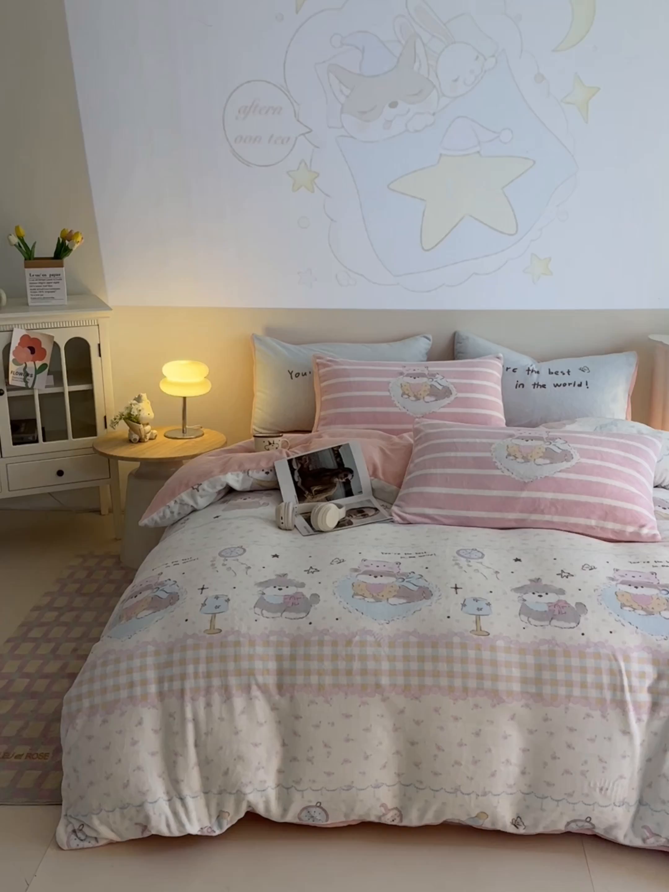 91家纺网 家纺一手货源 找家纺 安哆啦家纺 2025新款A类加厚200克牛奶绒印花卡通四件套 欢乐时光