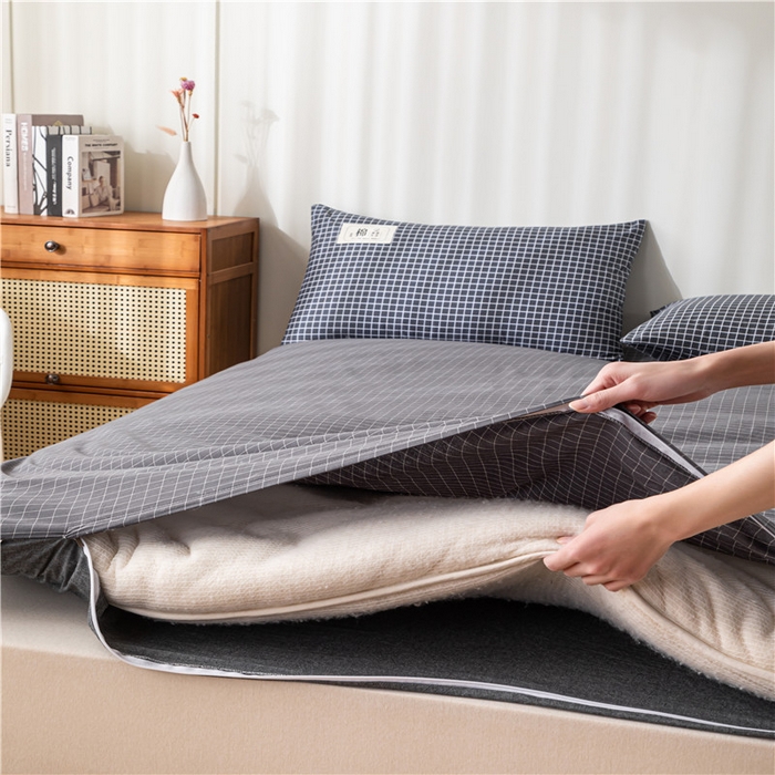 91家纺网 家纺一手货源 找家纺 悠米悠家 2025新款新疆长绒棉可拆洗棉花夹棉床褥垫成人款 格子控