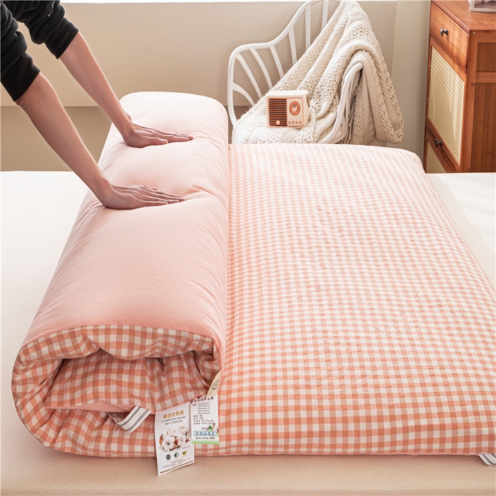 91家纺网 家纺一手货源 找家纺 悠米悠家 2025新款新疆长绒棉可拆洗棉花夹棉床褥垫成人款 橘色小格