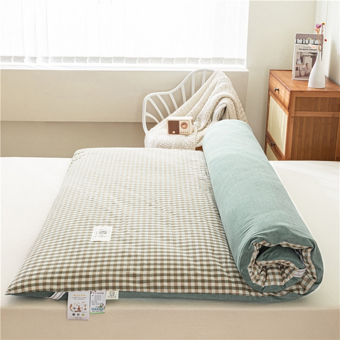 91家纺网 家纺一手货源 找家纺 悠米悠家 2025新款新疆长绒棉可拆洗棉花夹棉床褥垫成人款 墨绿小格