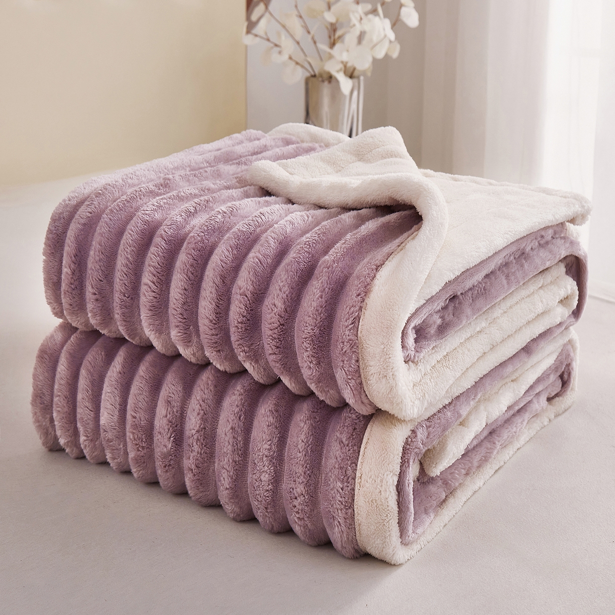 悦织湾家纺 2025新款A面兔毛绒B面北极绒抽条毛毯610每平方克重玉兔绒双层加厚保暖休闲盖毯 外贸跨境电商 玉兔-香奈紫