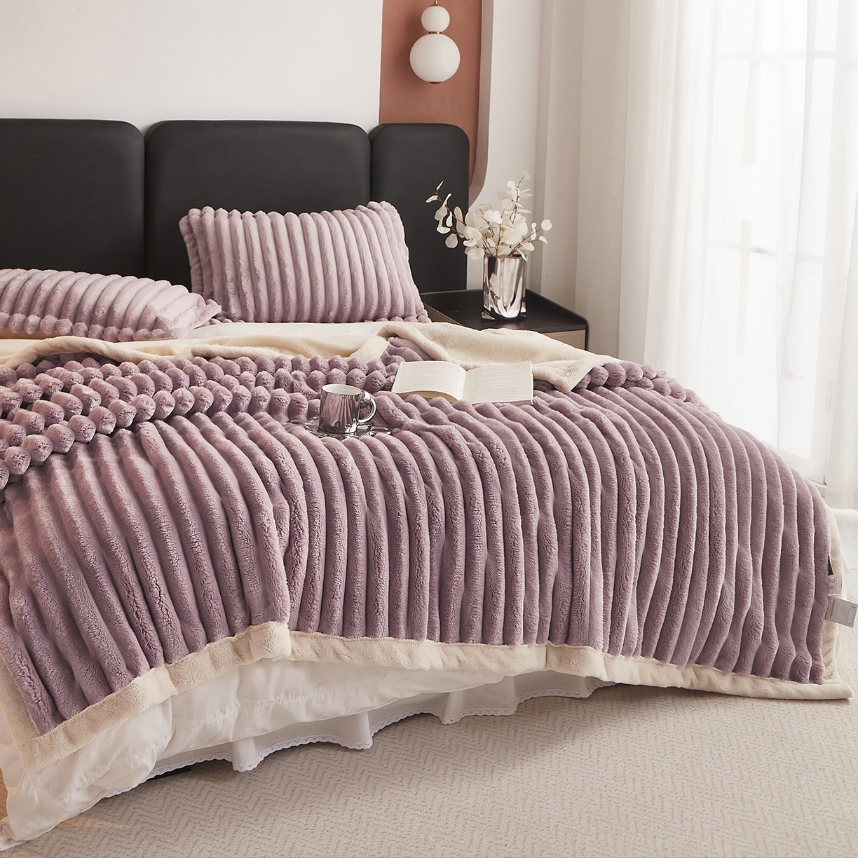 91家纺网 家纺一手货源 找家纺 悦织湾家纺 2025新款A面兔毛绒B面北极绒抽条毛毯610每平方克重玉兔绒双层加厚保暖休闲盖毯 外贸跨境电商 玉兔-香奈紫