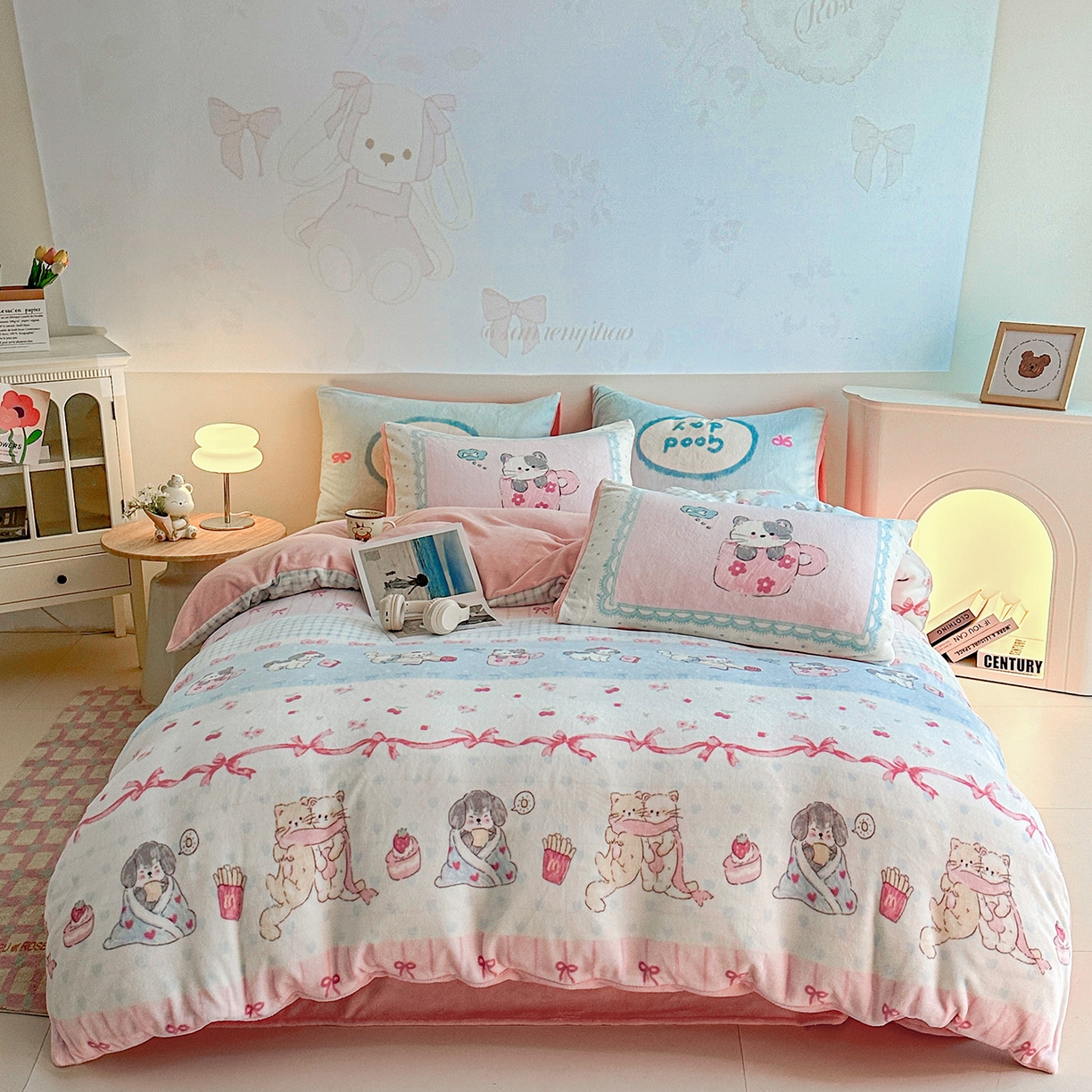 91家纺网 家纺一手货源 找家纺 安哆啦家纺 2025新款A类加厚200克牛奶绒印花卡通四件套 休闲一刻