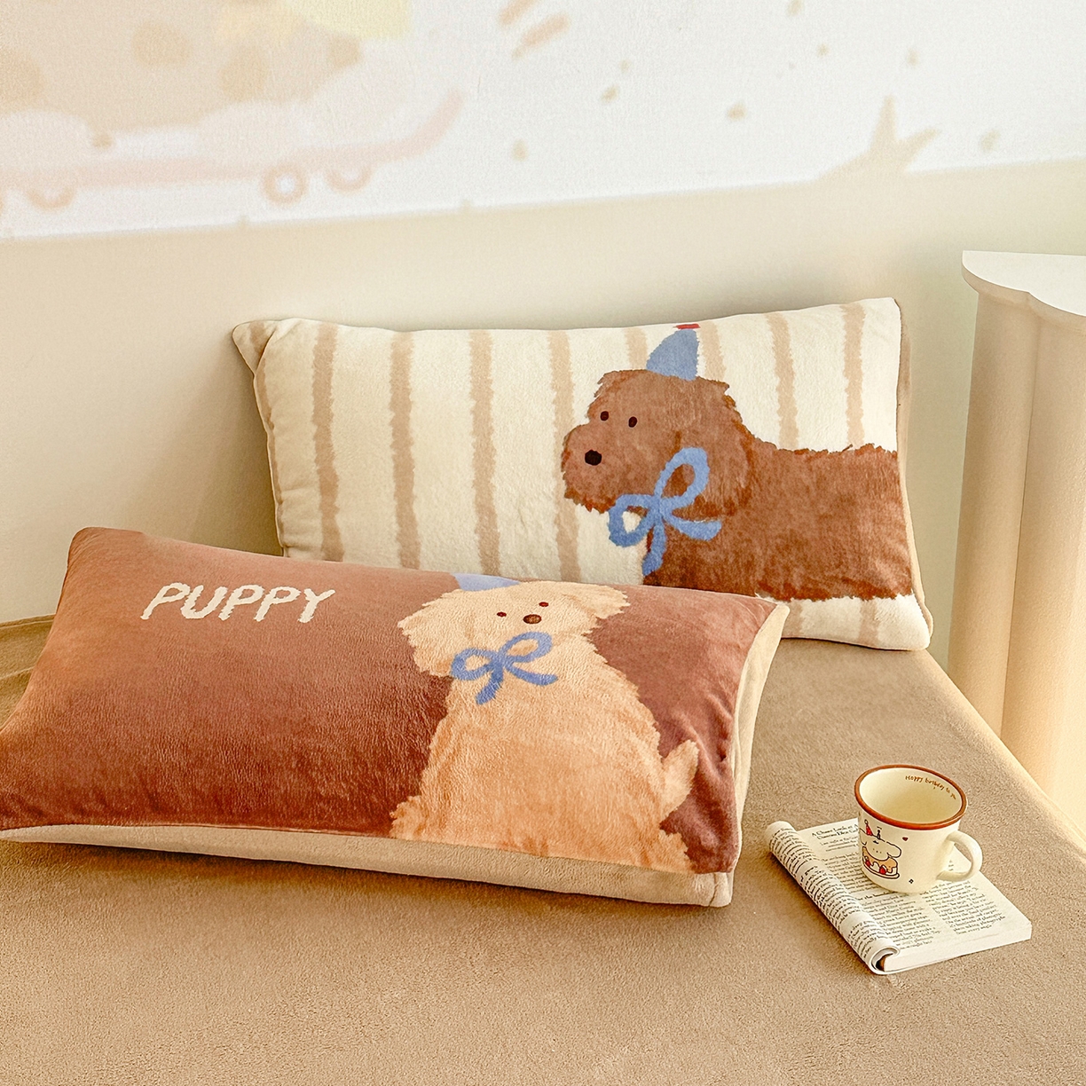 91家纺网 家纺一手货源 找家纺 安哆啦家纺 2025新款A类加厚200克牛奶绒印花卡通四件套 洋气嗨狗-黄