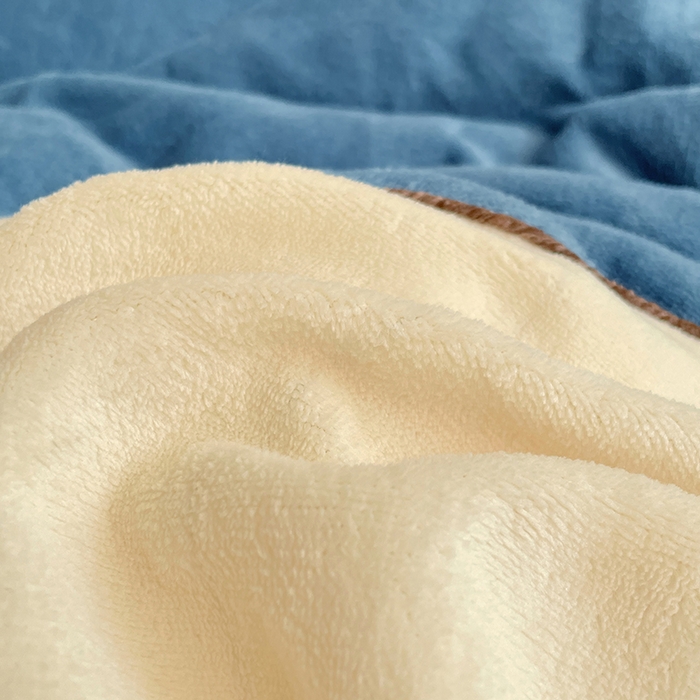 91家纺网 家纺一手货源 找家纺 VIP被业 2025新款高克重加绒加厚牛奶绒冬被拼接设计被子被芯 米蓝