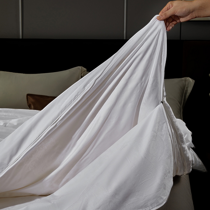 91家纺网 家纺一手货源 找家纺 群鹿蚕丝羽绒馆 【榨蚕丝填充包过质检】2025新款拉链升级款蚕丝二合一加厚子母被被子被芯 白