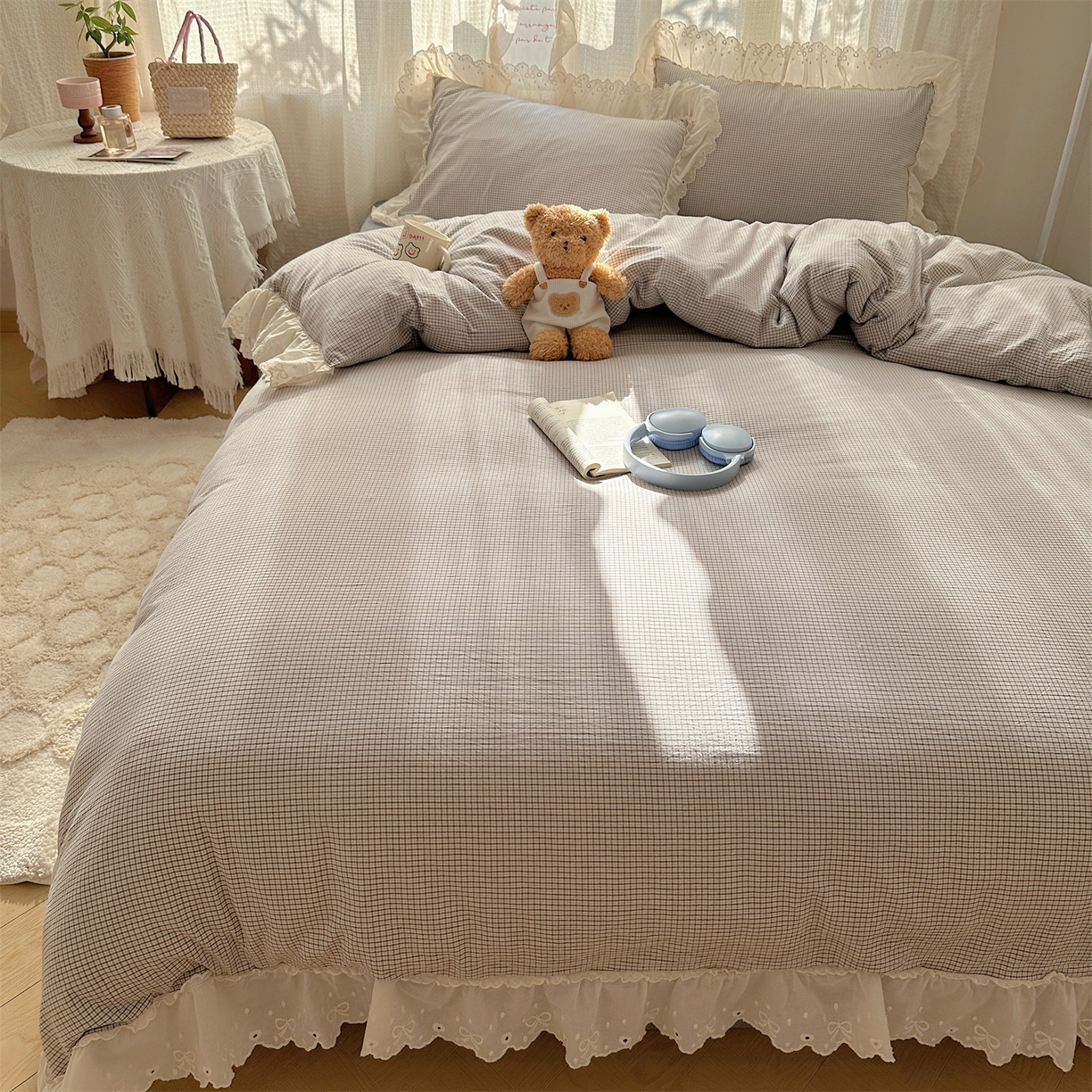 91家纺网 家纺一手货源 找家纺 丽涵家纺 2025新款法式花边全棉色织水洗棉小格子四件套 泡芙-黑格