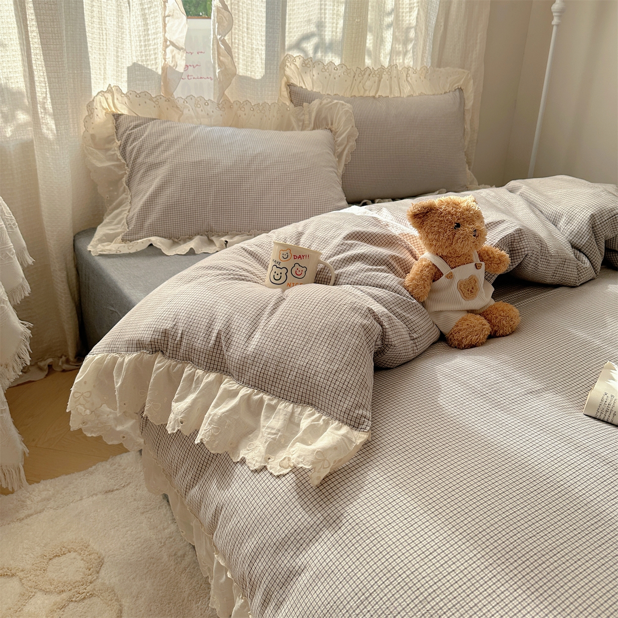 91家纺网 家纺一手货源 找家纺 丽涵家纺 2025新款法式花边全棉色织水洗棉小格子四件套 泡芙-黑格