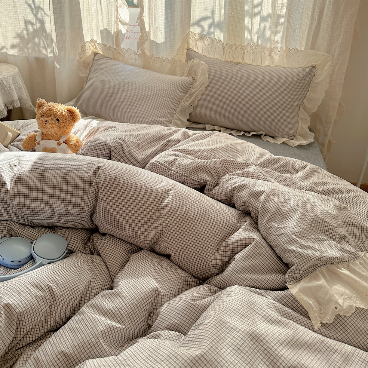 91家纺网 家纺一手货源 找家纺 丽涵家纺 2025新款法式花边全棉色织水洗棉小格子四件套 泡芙-黑格