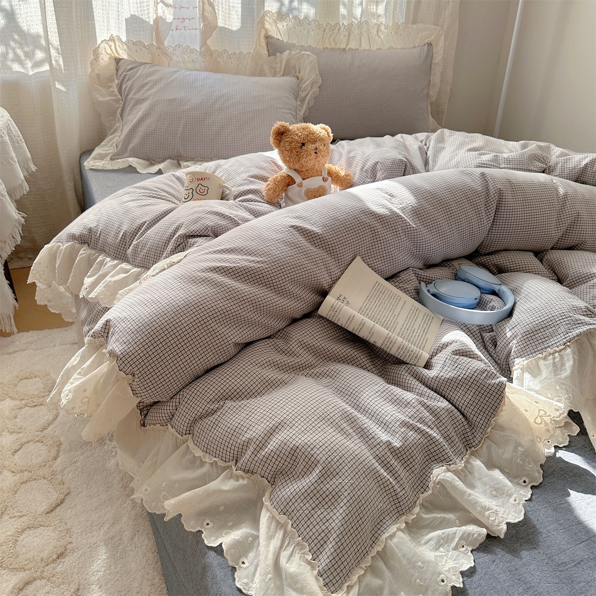 91家纺网 家纺一手货源 找家纺 丽涵家纺 2025新款法式花边全棉色织水洗棉小格子四件套 泡芙-黑格