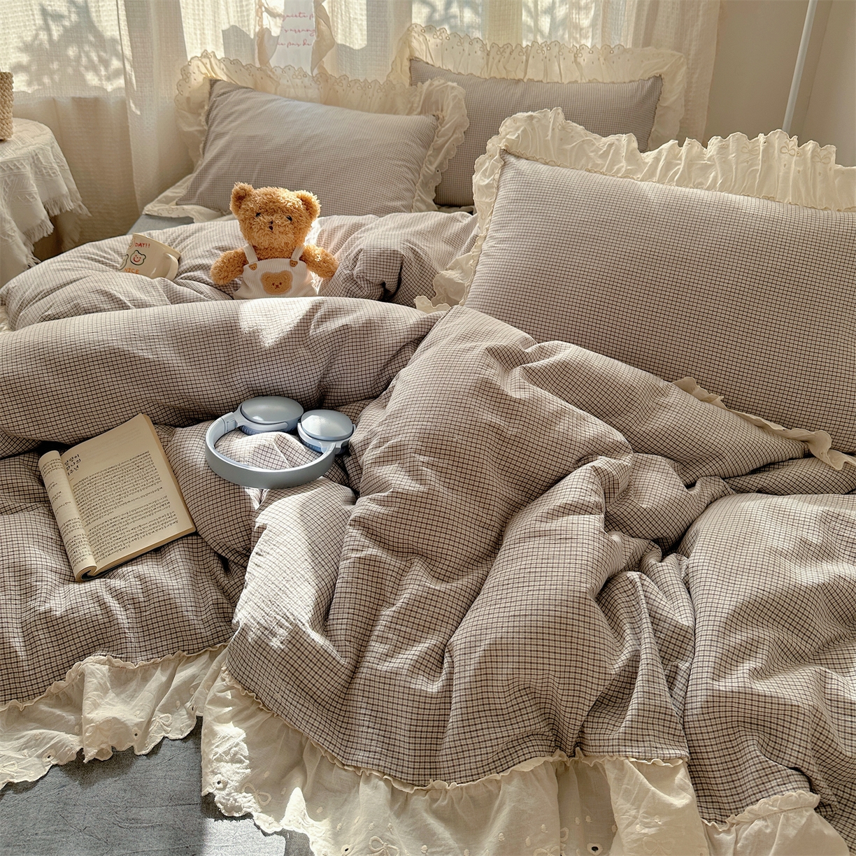 91家纺网 家纺一手货源 找家纺 丽涵家纺 2025新款法式花边全棉色织水洗棉小格子四件套 泡芙-黑格