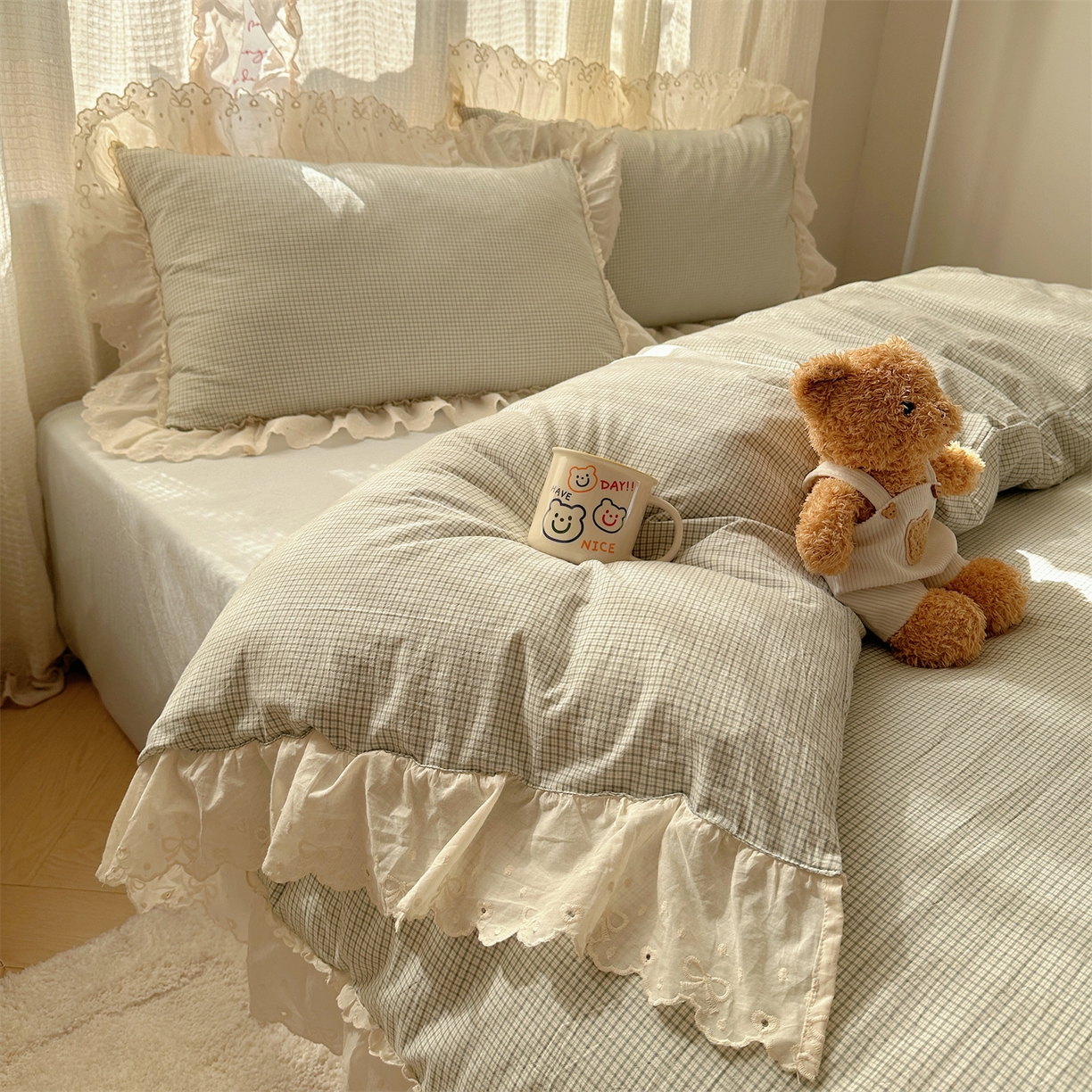 91家纺网 家纺一手货源 找家纺 丽涵家纺 2025新款法式花边全棉色织水洗棉小格子四件套 泡芙-绿格