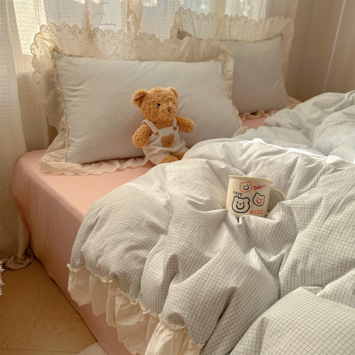 91家纺网 家纺一手货源 找家纺 丽涵家纺 2025新款法式花边全棉色织水洗棉小格子四件套 泡芙-蓝格