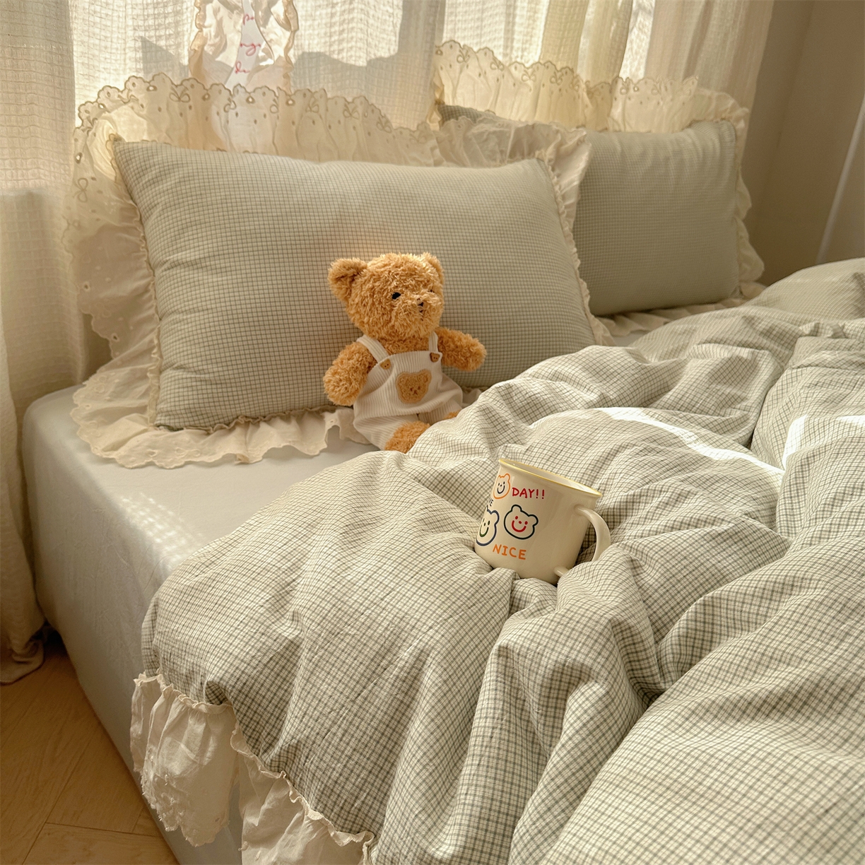 91家纺网 家纺一手货源 找家纺 丽涵家纺 2025新款法式花边全棉色织水洗棉小格子四件套 泡芙-绿格