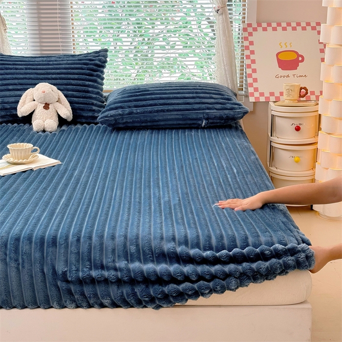 91家纺网 家纺一手货源 找家纺 馨乐家纺 2025新款A类300g兔毛抽条床笠 宾利蓝-床笠