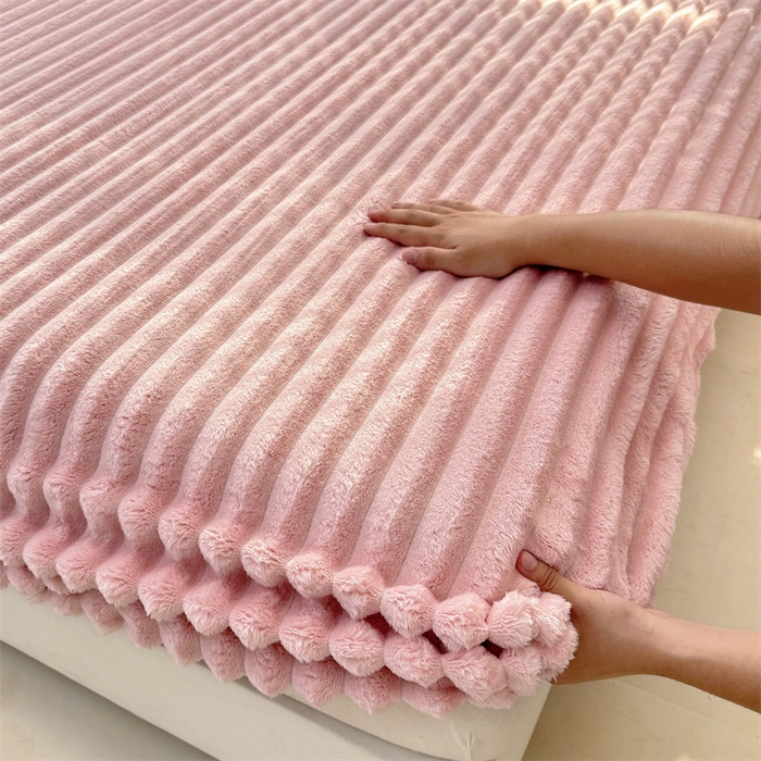 91家纺网 家纺一手货源 找家纺 馨乐家纺 2025新款A类300g兔毛抽条床笠 粉色-床笠