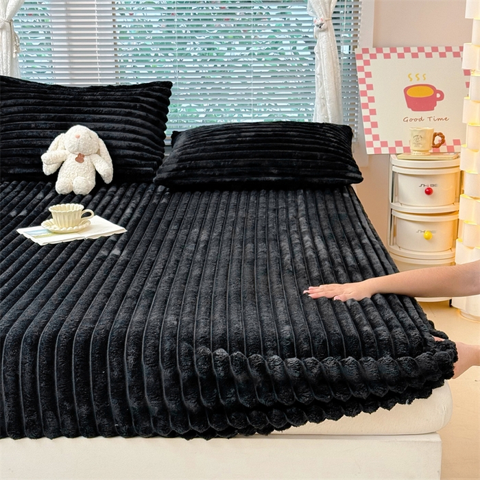 91家纺网 家纺一手货源 找家纺 馨乐家纺 2025新款A类300g兔毛抽条床笠 黑色-床笠