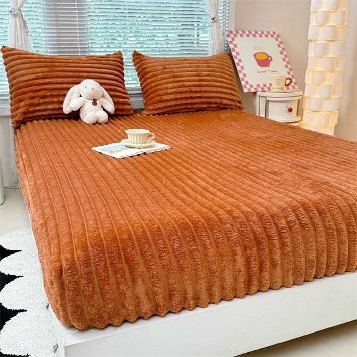 91家纺网 家纺一手货源 找家纺 馨乐家纺 2025新款A类300g兔毛抽条床笠 焦糖-床笠