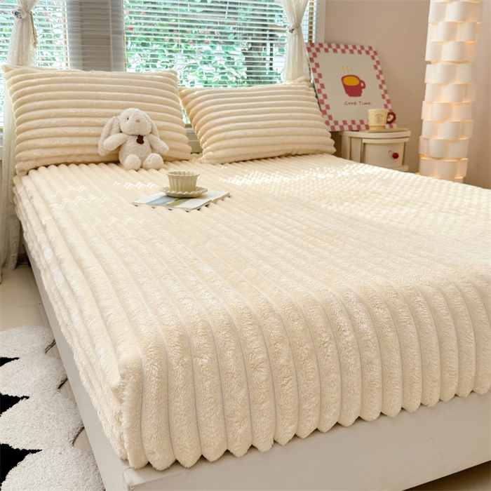 91家纺网 家纺一手货源 找家纺 馨乐家纺 2025新款A类300g兔毛抽条床笠 奶白-床笠