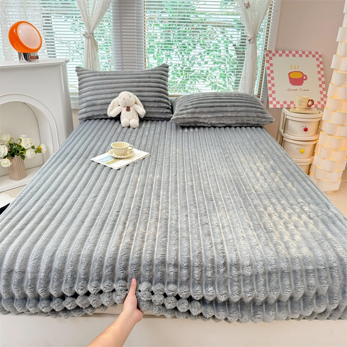 91家纺网 家纺一手货源 找家纺 馨乐家纺 2025新款A类300g兔毛抽条床笠 浅灰-床笠