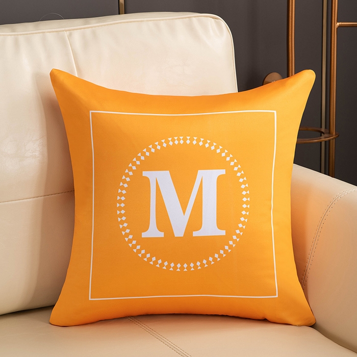 91家纺网 家纺一手货源 找家纺 新奇异 2025新款马仕仿真丝抱枕（支持定制）FA黄色字母