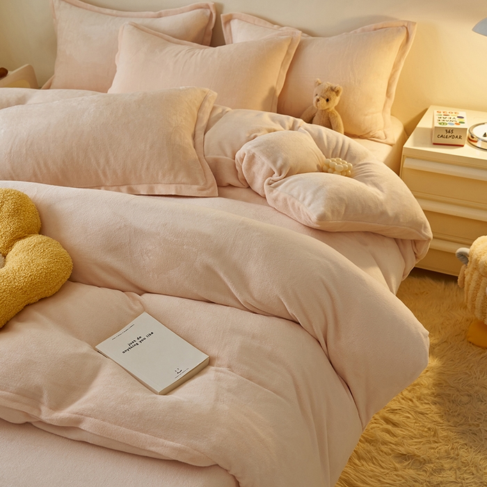 91家纺网 家纺一手货源 找家纺 （总）2025新款多巴胺小红书纯色牛奶绒四件套牛奶绒被套跨境定制-风格二