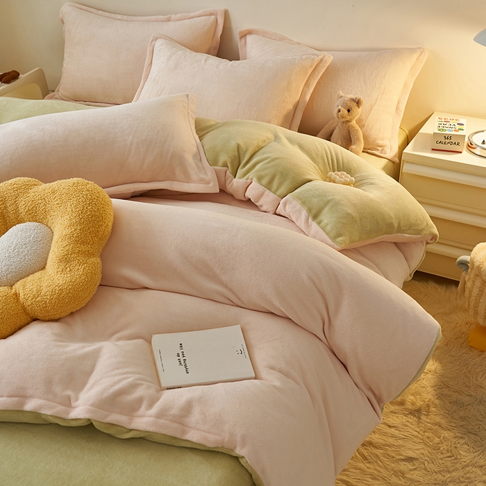 91家纺网 家纺一手货源 找家纺 （总）2025新款多巴胺小红书纯色牛奶绒四件套牛奶绒被套跨境定制-风格二