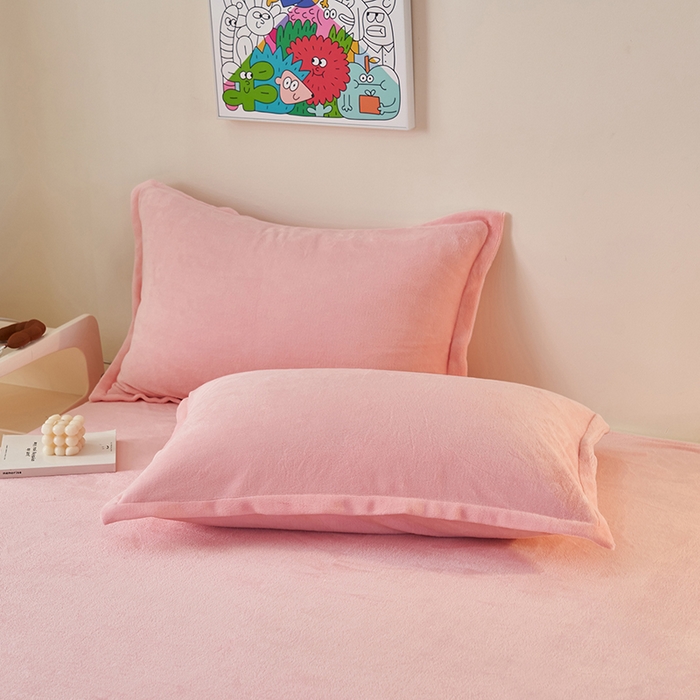 91家纺网 家纺一手货源 找家纺 2025新款多巴胺小红书纯色牛奶绒四件套牛奶绒被套跨境定制-风格二 樱花粉