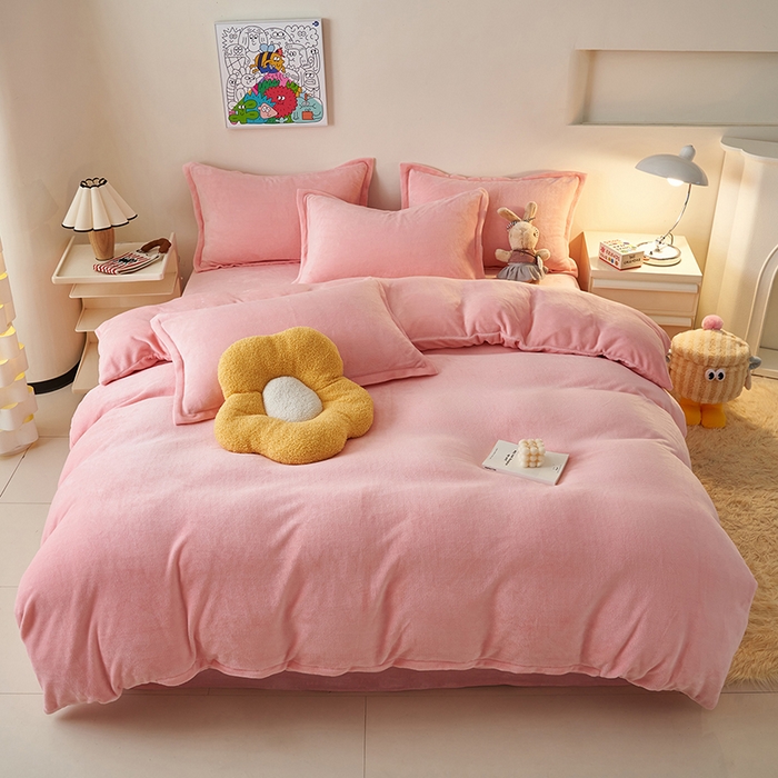 91家纺网 家纺一手货源 找家纺 2025新款多巴胺小红书纯色牛奶绒四件套牛奶绒被套跨境定制-风格二 樱花粉