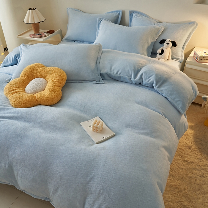 91家纺网 家纺一手货源 找家纺 2025新款多巴胺小红书纯色牛奶绒四件套牛奶绒被套跨境定制-风格二 天蓝