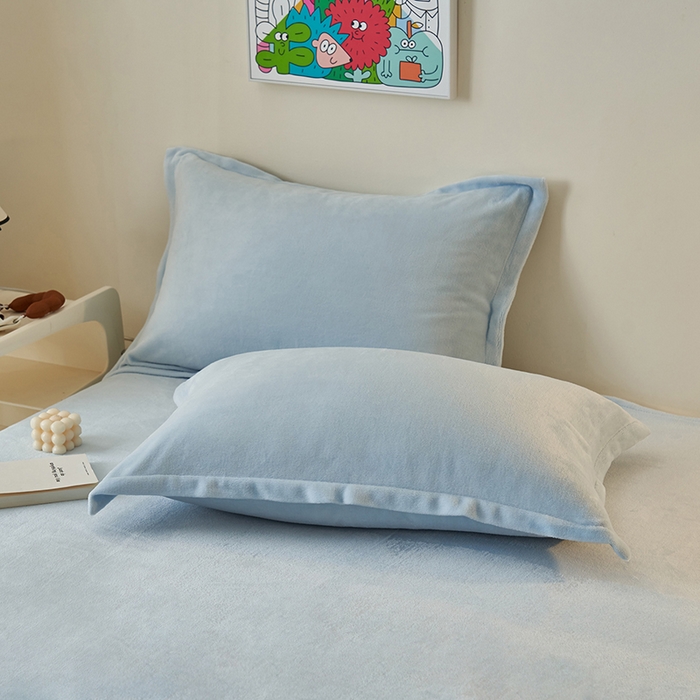 91家纺网 家纺一手货源 找家纺 2025新款多巴胺小红书纯色牛奶绒四件套牛奶绒被套跨境定制-风格二 天蓝