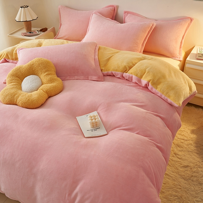 91家纺网 家纺一手货源 找家纺 2025新款多巴胺小红书纯色牛奶绒四件套牛奶绒被套跨境定制-风格二 樱花粉柠檬黄