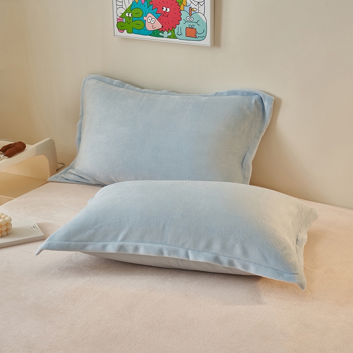 91家纺网 家纺一手货源 找家纺 2025新款多巴胺小红书纯色牛奶绒四件套牛奶绒被套跨境定制-风格二 天蓝奶油