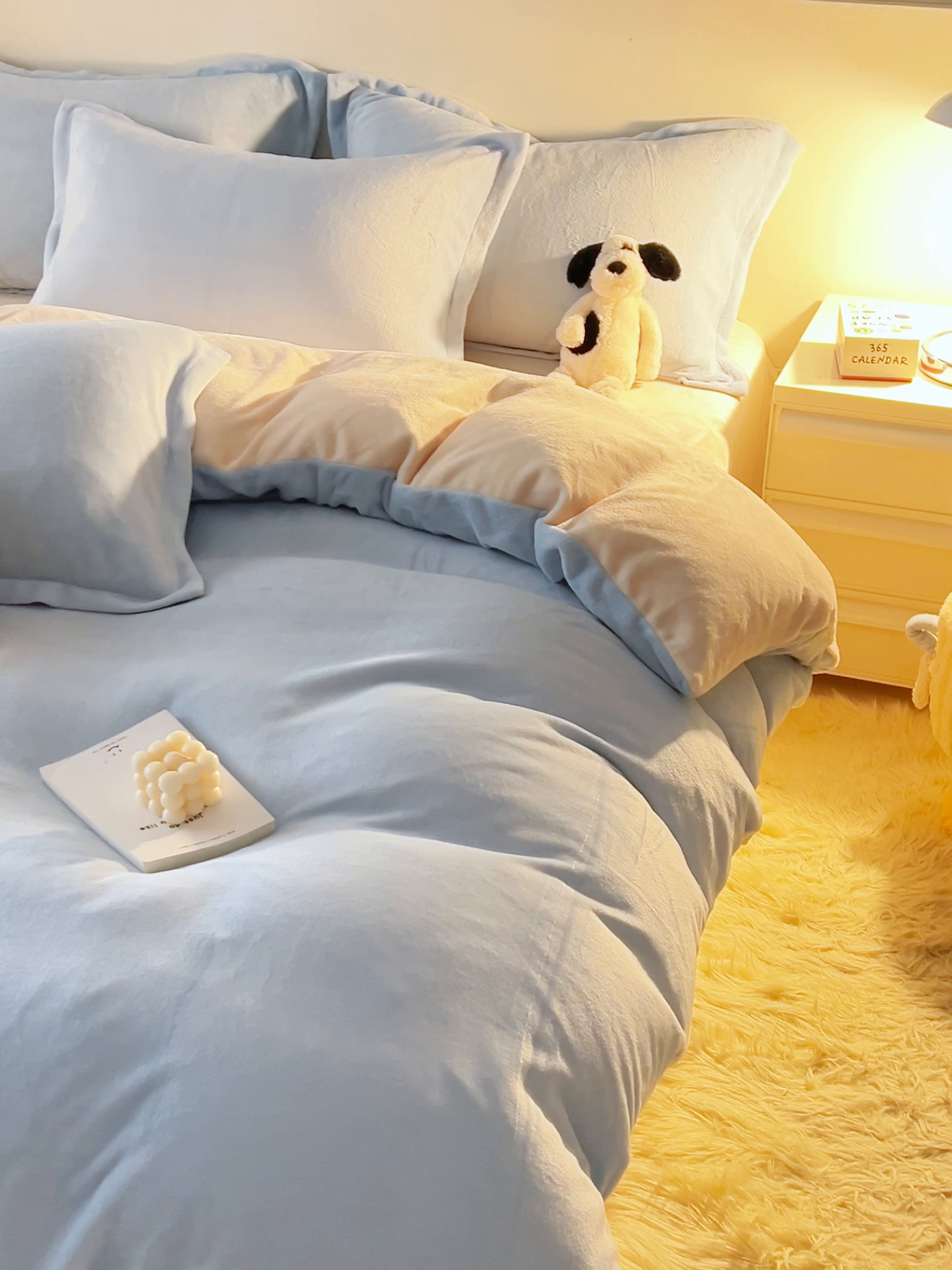 91家纺网 家纺一手货源 找家纺 2025新款多巴胺小红书纯色牛奶绒四件套牛奶绒被套跨境定制-风格二 天蓝奶油