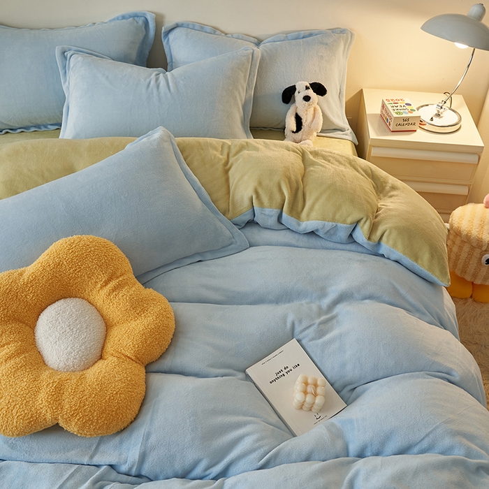 91家纺网 家纺一手货源 找家纺 2025新款多巴胺小红书纯色牛奶绒四件套牛奶绒被套跨境定制-风格二 天蓝橄榄绿