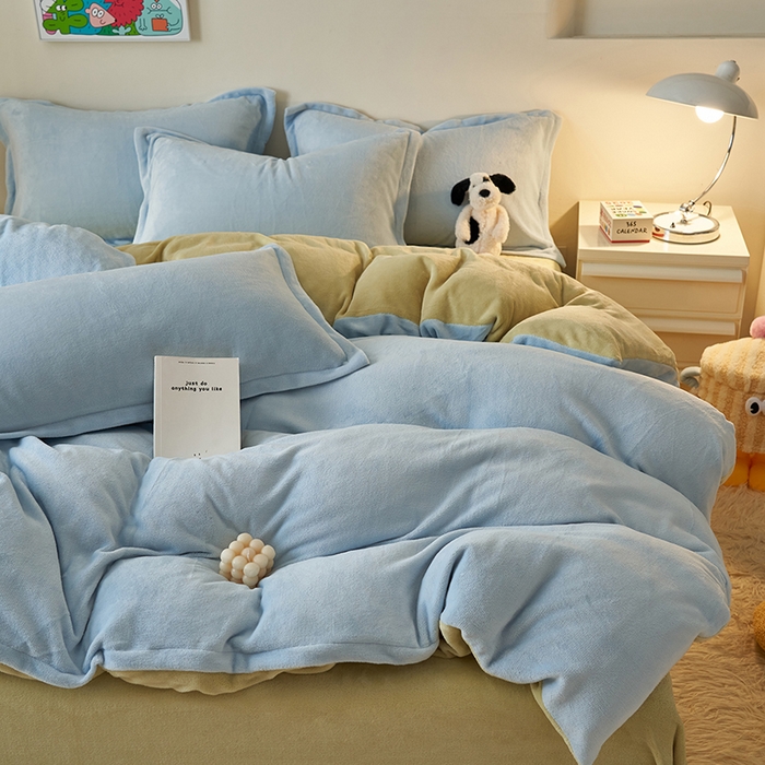 91家纺网 家纺一手货源 找家纺 2025新款多巴胺小红书纯色牛奶绒四件套牛奶绒被套跨境定制-风格二 天蓝橄榄绿