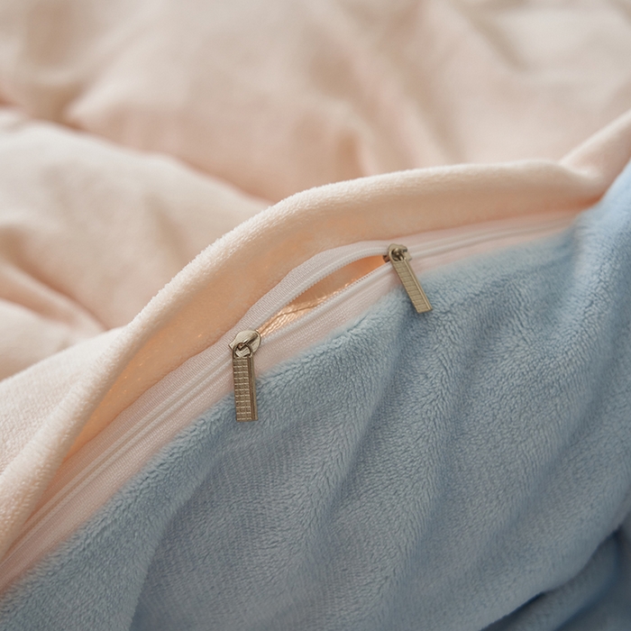 91家纺网 家纺一手货源 找家纺 2025新款多巴胺小红书纯色牛奶绒四件套牛奶绒被套跨境定制-风格二 奶油天蓝
