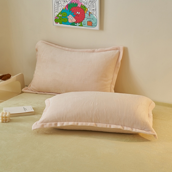 91家纺网 家纺一手货源 找家纺 2025新款多巴胺小红书纯色牛奶绒四件套牛奶绒被套跨境定制-风格二 奶油橄榄绿