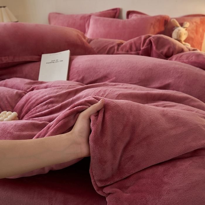 91家纺网 家纺一手货源 找家纺 2025新款多巴胺小红书纯色牛奶绒四件套牛奶绒被套跨境定制-风格二 豆沙