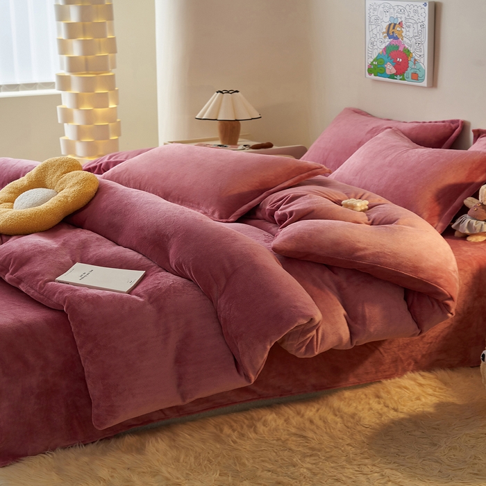 91家纺网 家纺一手货源 找家纺 2025新款多巴胺小红书纯色牛奶绒四件套牛奶绒被套跨境定制-风格二 豆沙