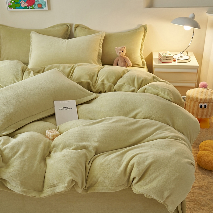 91家纺网 家纺一手货源 找家纺 2025新款多巴胺小红书纯色牛奶绒四件套牛奶绒被套跨境定制-风格二 橄榄绿