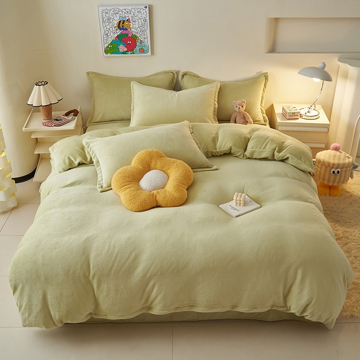 91家纺网 家纺一手货源 找家纺 2025新款多巴胺小红书纯色牛奶绒四件套牛奶绒被套跨境定制-风格二 橄榄绿