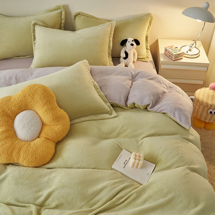 91家纺网 家纺一手货源 找家纺 2025新款多巴胺小红书纯色牛奶绒四件套牛奶绒被套跨境定制-风格二 橄榄绿灰